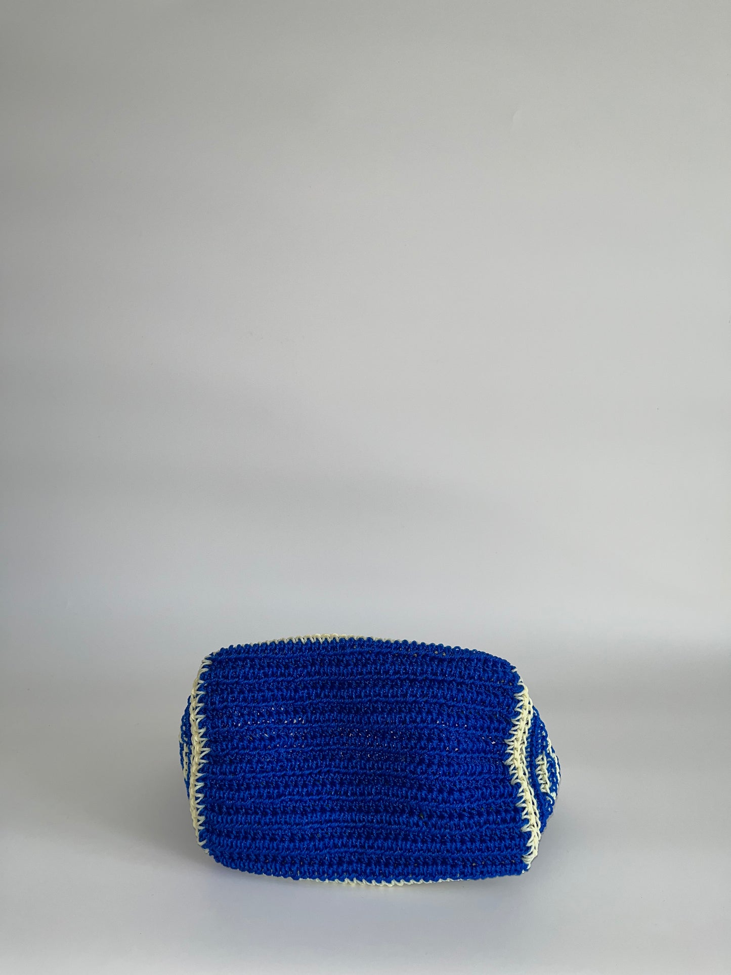 N°19SC - SAC CROCHET STRIE XS - MINI - bleu foncé & écru